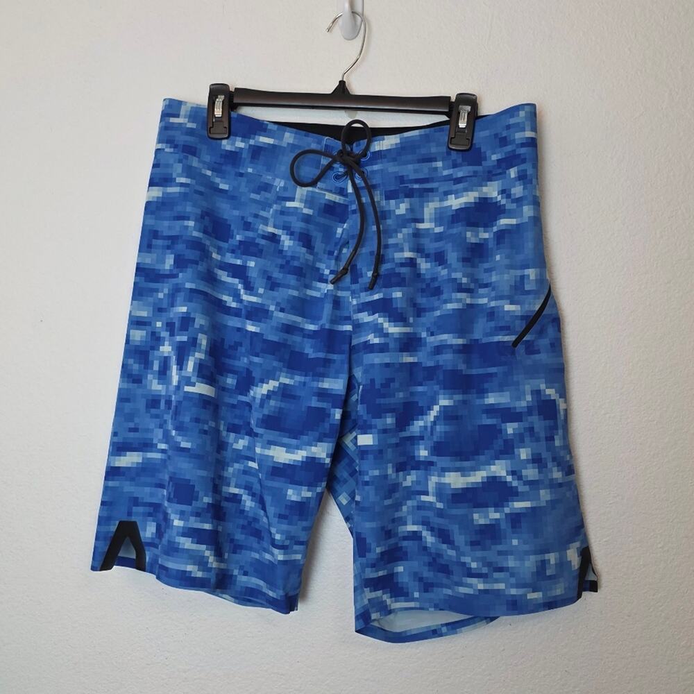 LULULEMON El Current Swim Board Short In Pattern Blue Digital Print Size 36